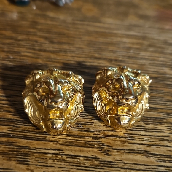 Jewelry - Gold Lion Head Earrings